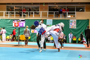 Anaïs Tonlop vs Chloe Cazalin